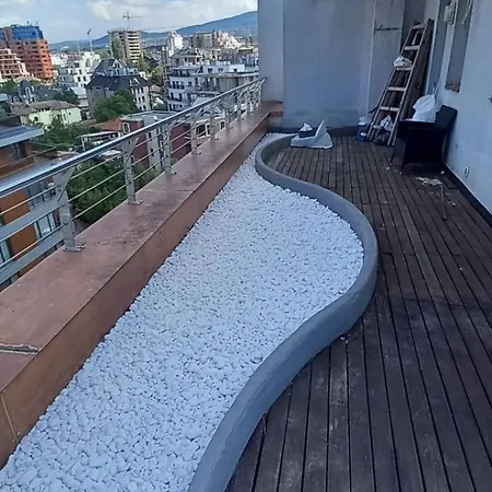 Obsidian Peak Apartman Szófia